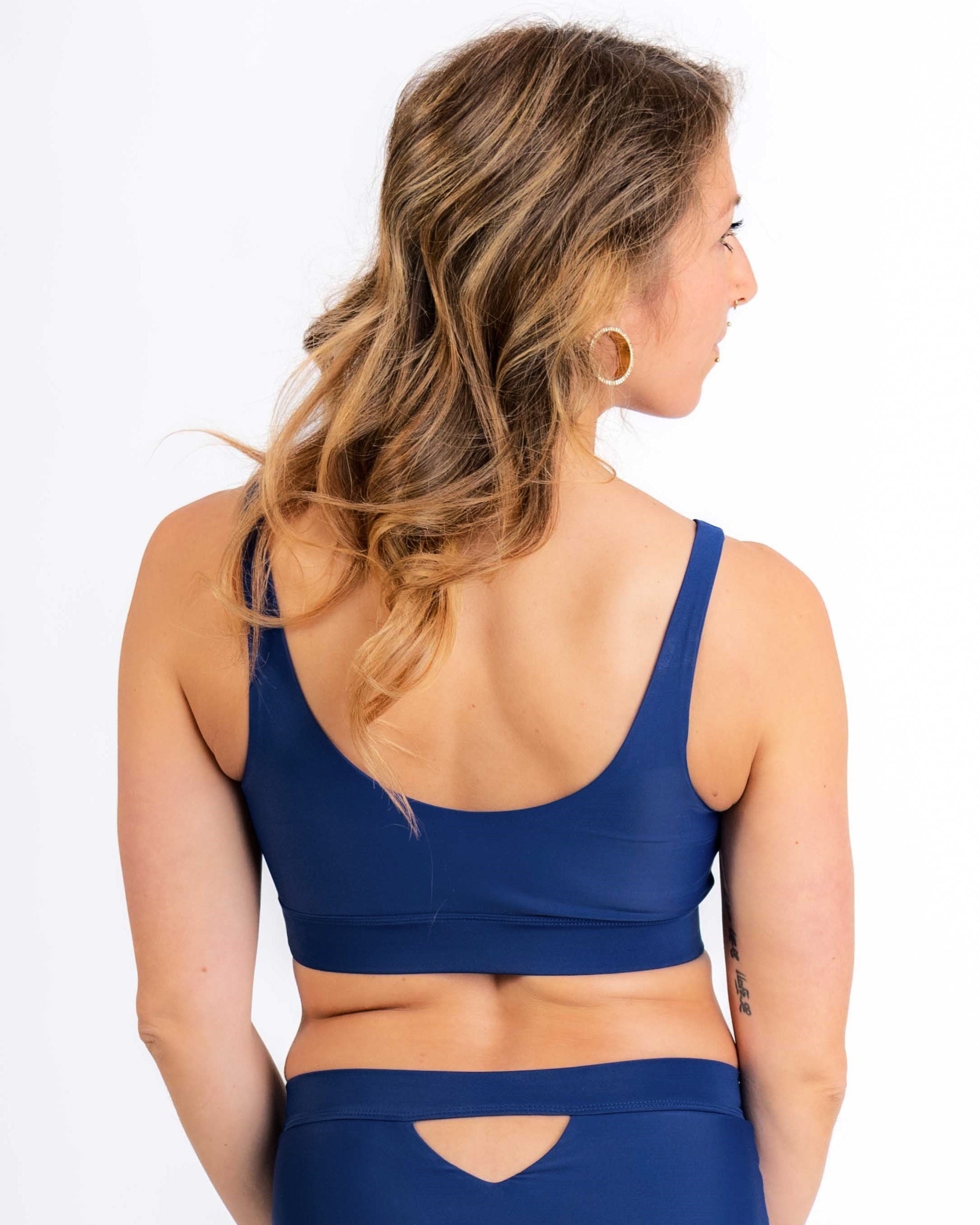 Basic Top in deep blue sea