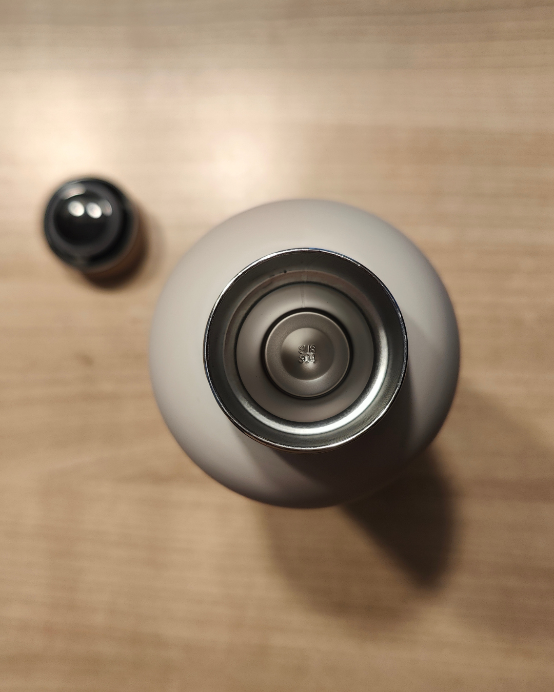 Nachhaltige 500 ml Thermosflasche aus recyceltem Edelstahl