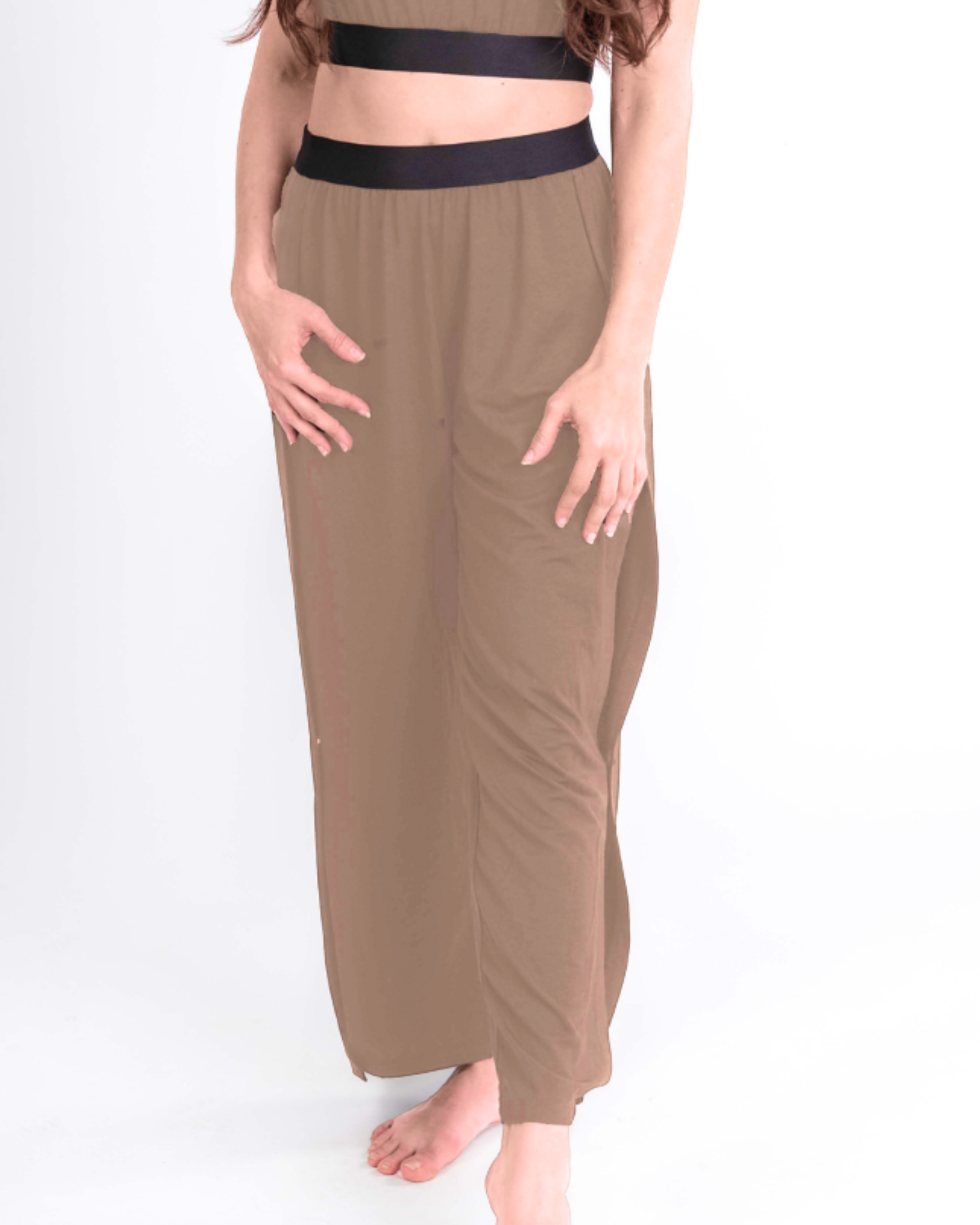 Pre-Workout & Flow Pants in cloudy taupe