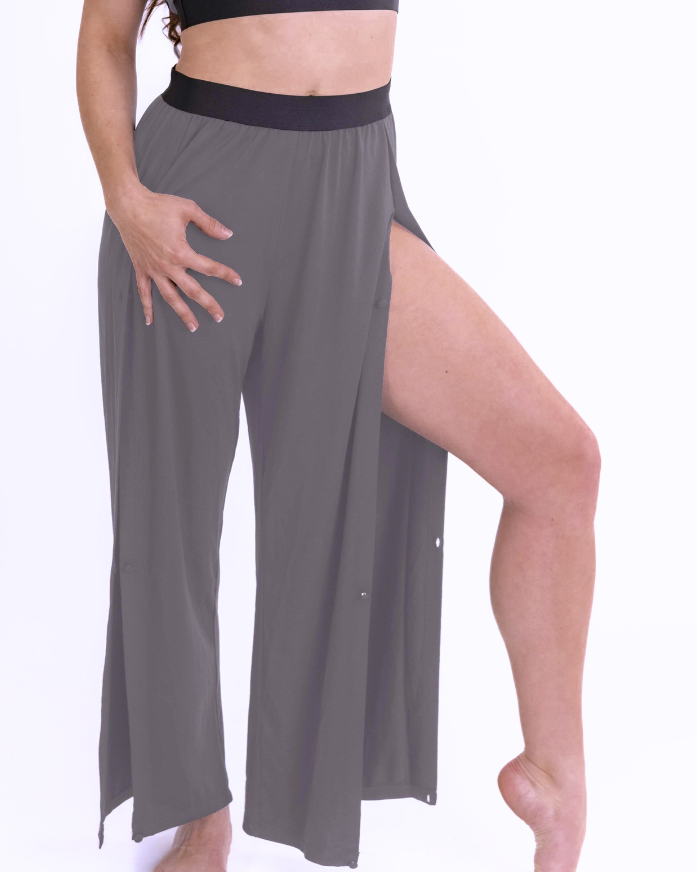 Wrap top in classic black / Pre-Workout & Flow Pants Bundle in mouse gray