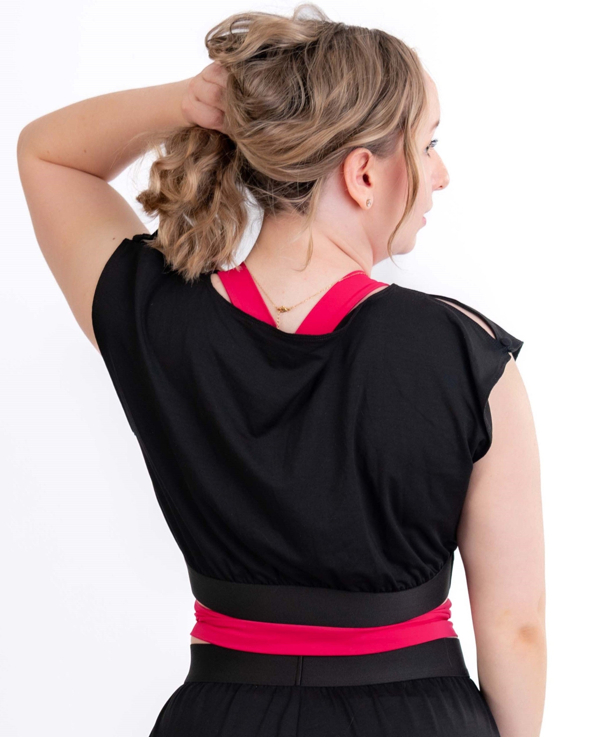 Pre-Workout & Flow Shirt in classic black